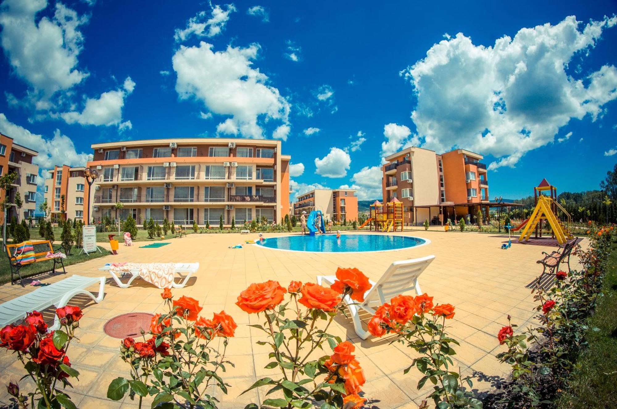 Waterpark Fort Apartments ซันนีบีช ภายนอก รูปภาพ