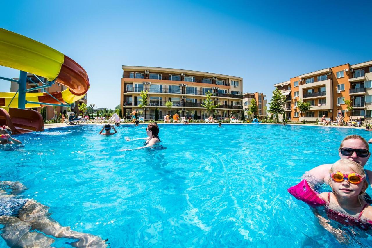 Waterpark Fort Apartments ซันนีบีช ภายนอก รูปภาพ