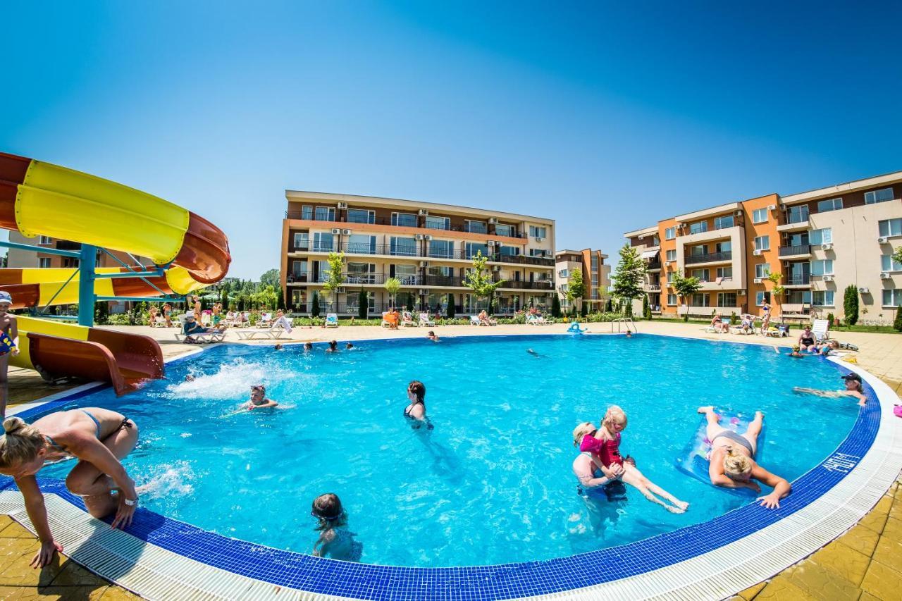 Waterpark Fort Apartments ซันนีบีช ภายนอก รูปภาพ